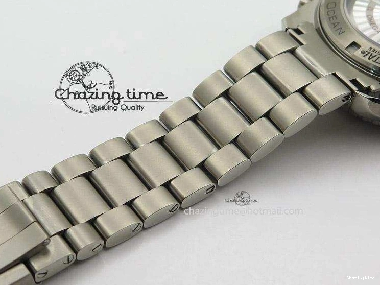 0401 Upgraded Planet Ocean Professional Titanium V6F Best Edition 45mm on Titanium Bracelet A 8280